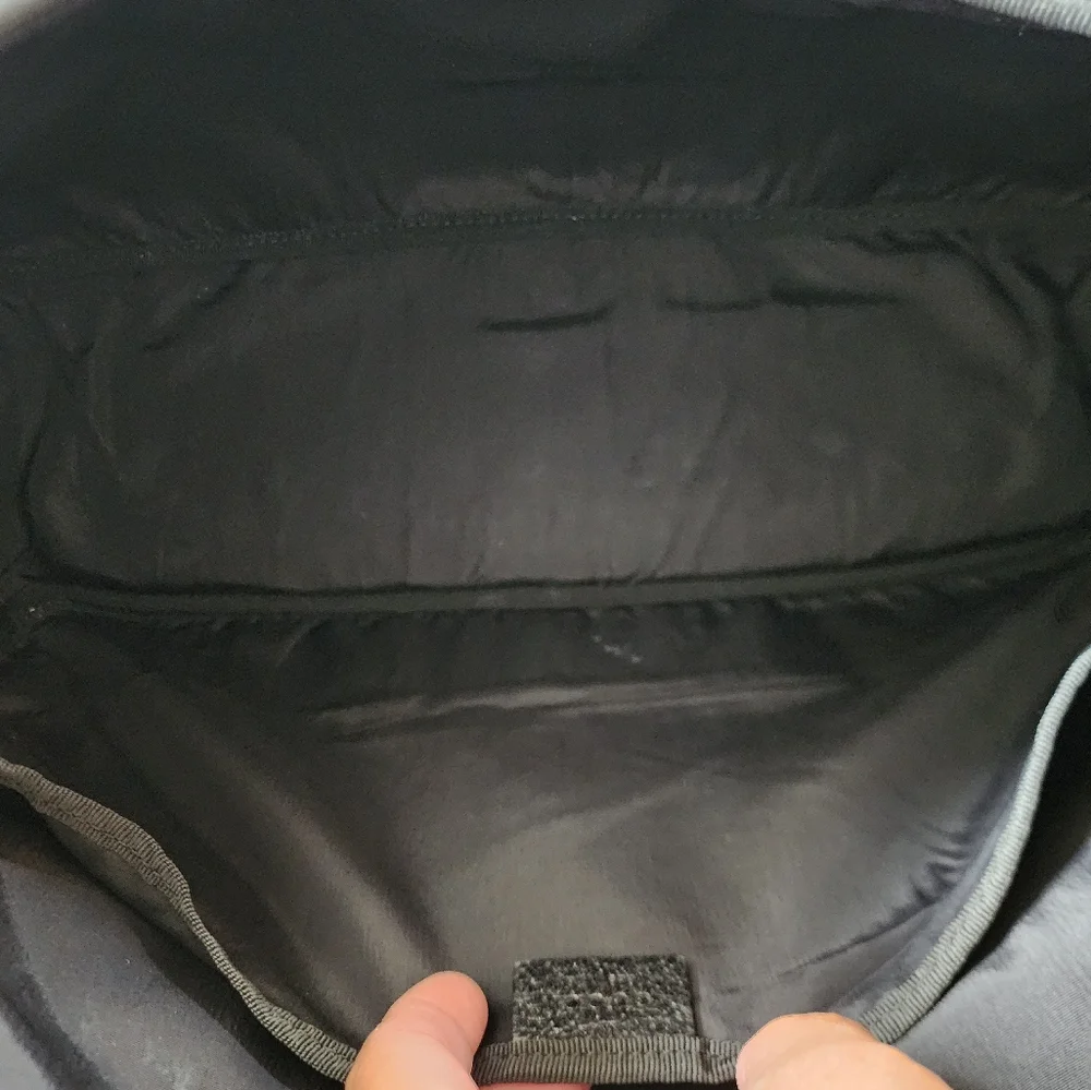 ✨️GUCCI GG Canvas Diaper Messenger Bag